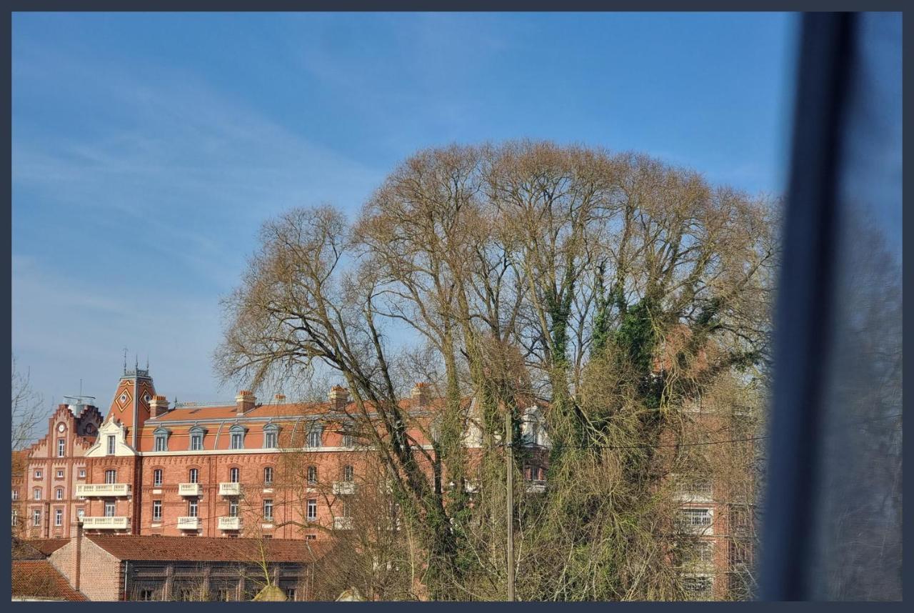 Gites Du Petit Familistere Landrecies Guise Exteriér fotografie